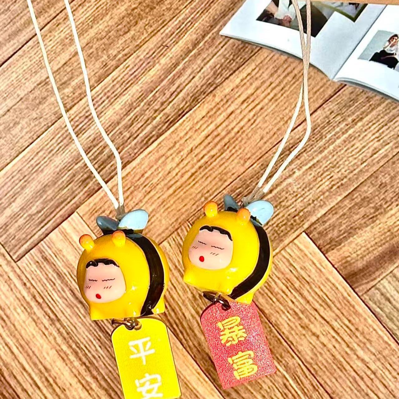 Crayon Shin-chan Bee Cosplay F - Car Accessories Hanging recension och pris